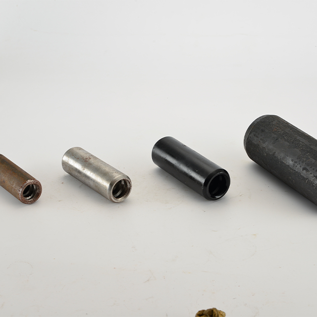 Conector de acoplamiento para acoplamiento de perno de roca